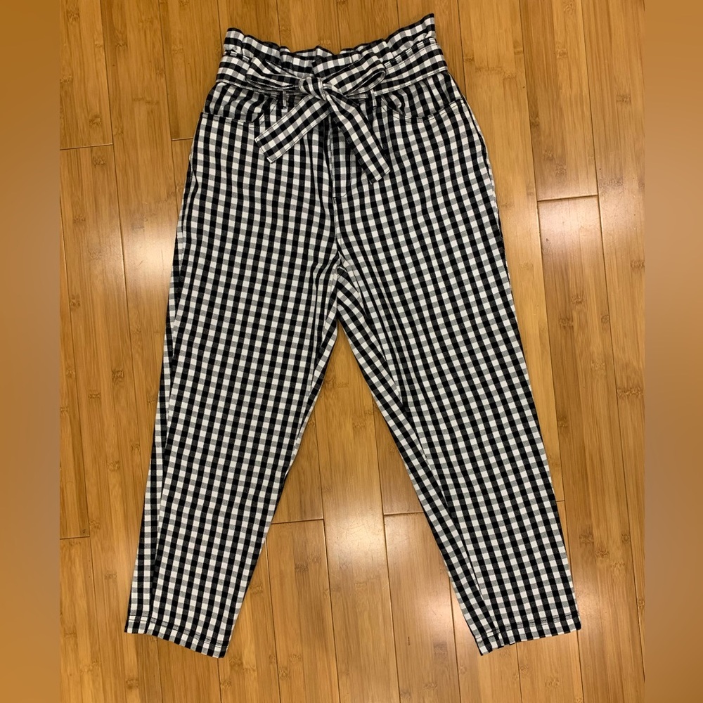 Who What Wear high waisted crops